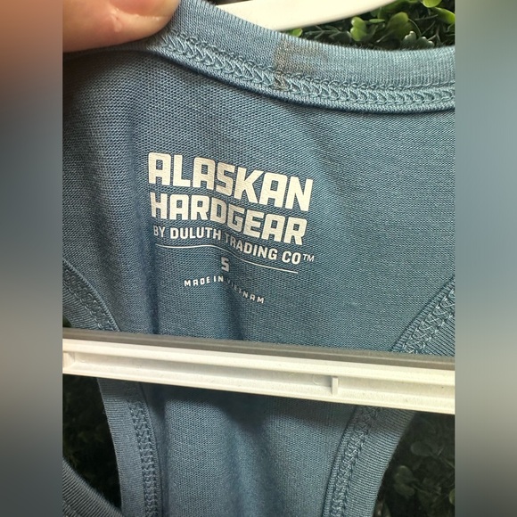 (B44)NWT Alaskan Hardgear | Razor back tank - Picture 2 of 4